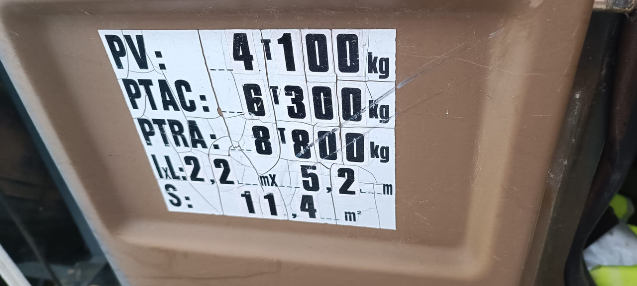 RVI TRM2000 - Camion plateau: photos 5 RVI TRM2000 - Camion plateau: photos 5