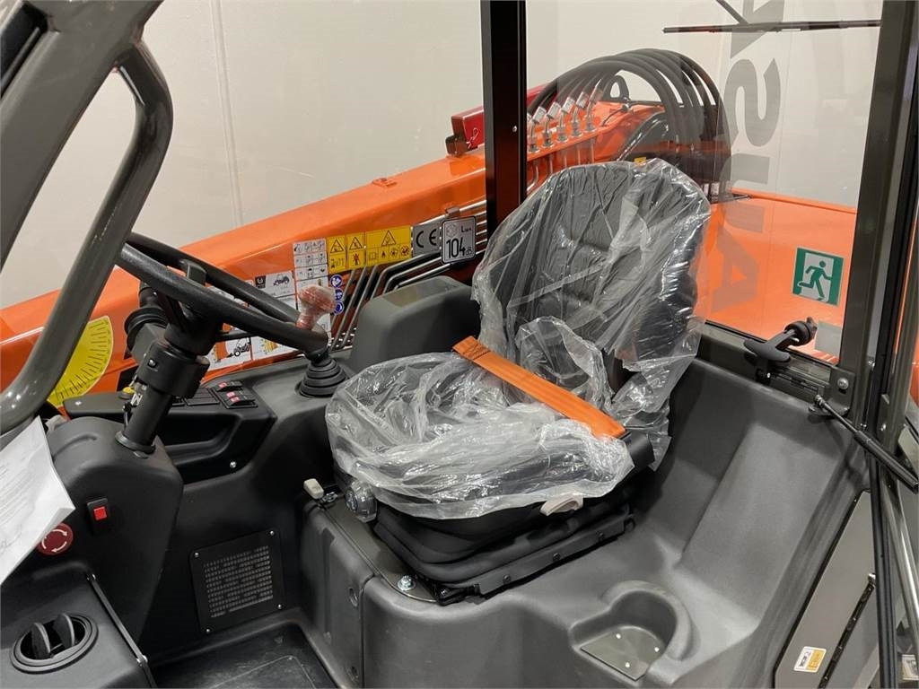 Ausa T164EX4 - Nacelle télescopique: photos 5 Ausa T164EX4 - Nacelle télescopique: photos 5