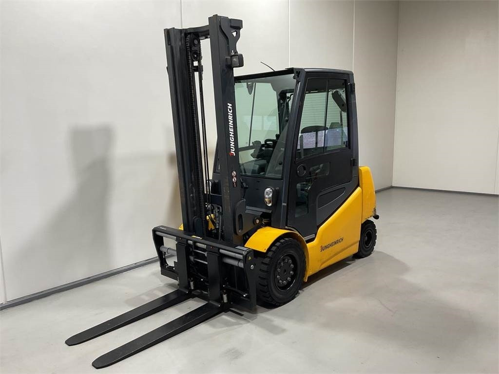 Jungheinrich EFG 535KS - Chariot élévateur électrique: photos 4 Jungheinrich EFG 535KS - Chariot élévateur électrique: photos 4