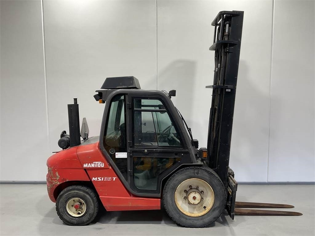 Manitou MSI 35T - Chariot tout terrain: photos 1 Manitou MSI 35T - Chariot tout terrain: photos 1