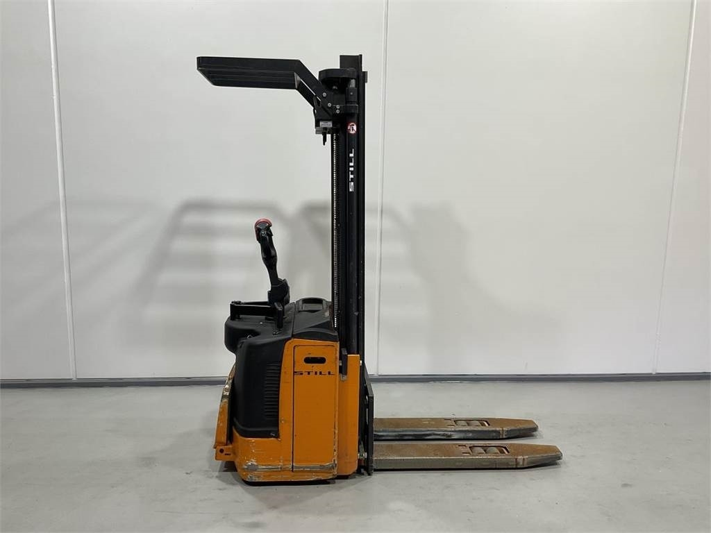 Still EFGV S14 - Gerbeur: photos 1 Still EFGV S14 - Gerbeur: photos 1