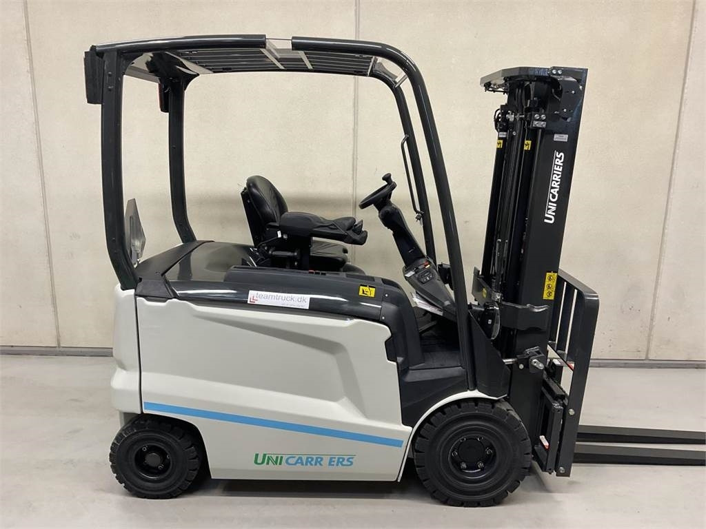 UniCarriers MX 25 - Chariot élévateur électrique: photos 1 UniCarriers MX 25 - Chariot élévateur électrique: photos 1