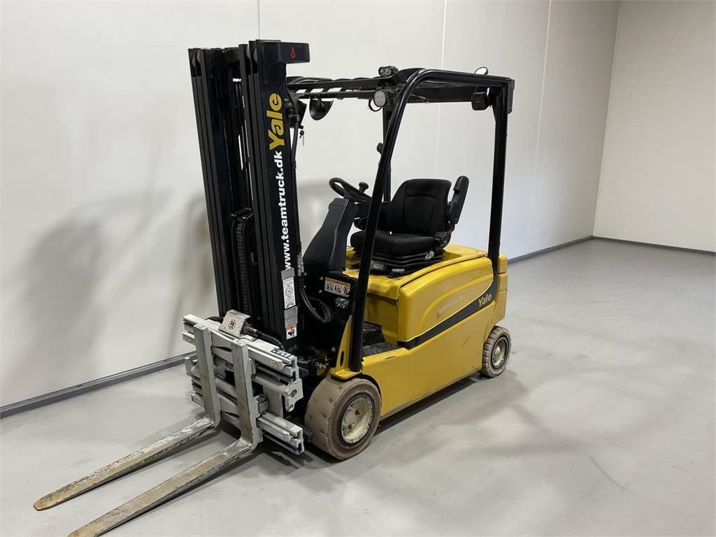 Yale ERP18VF - Chariot élévateur électrique: photos 4 Yale ERP18VF - Chariot élévateur électrique: photos 4