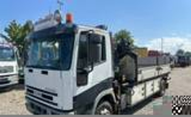 Iveco Eurocargo 120 EL 210hp / Fassi 80A Year 2012 + Tip - Camion grue: photos 2 Iveco Eurocargo 120 EL 210hp / Fassi 80A Year 2012 + Tip - Camion grue: photos 2
