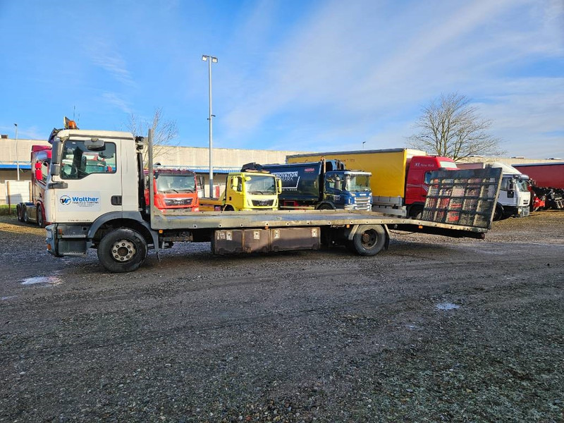 MAN TGM 15.280 // Machinetransport // Autotransporter - Camion porte-voitures: photos 4 MAN TGM 15.280 // Machinetransport // Autotransporter - Camion porte-voitures: photos 4