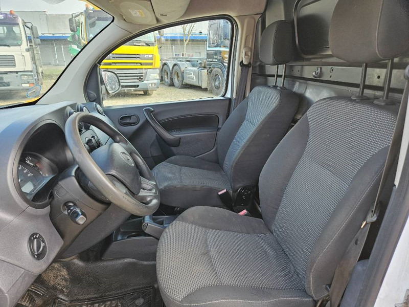 Fourgon Mercedes-Benz Citan 108 1,5 CDi Kasten Long: photos 9 Fourgon Mercedes-Benz Citan 108 1,5 CDi Kasten Long: photos 9