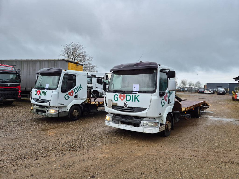 Renault 220 Machine/auto Transport and crane(2 stk) - Camion porte-voitures: photos 1 Renault 220 Machine/auto Transport and crane(2 stk) - Camion porte-voitures: photos 1