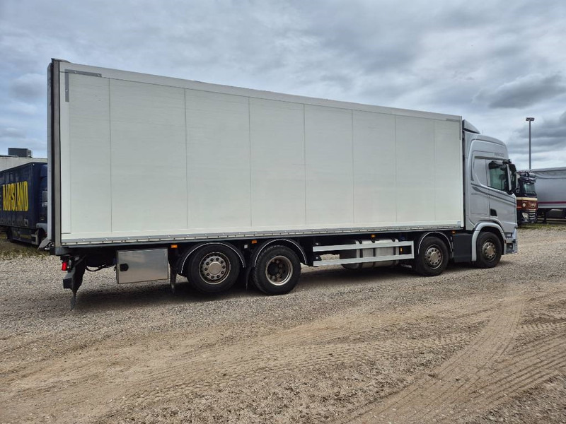 Scania R 500 8x2 //Rampe// Underboring - Camion fourgon: photos 5 Scania R 500 8x2 //Rampe// Underboring - Camion fourgon: photos 5