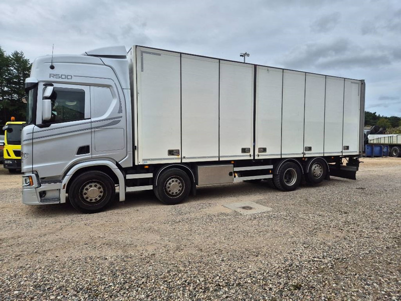 Scania R 500 8x2 //Rampe// Underboring - Camion fourgon: photos 2 Scania R 500 8x2 //Rampe// Underboring - Camion fourgon: photos 2