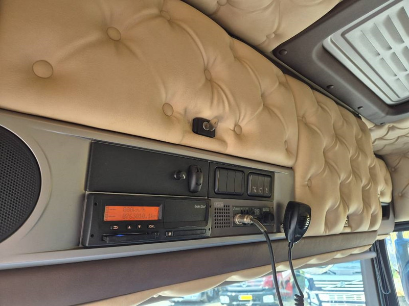 Tracteur routier DAF XF 530 // Big Hydraulic // special interior: photos 16