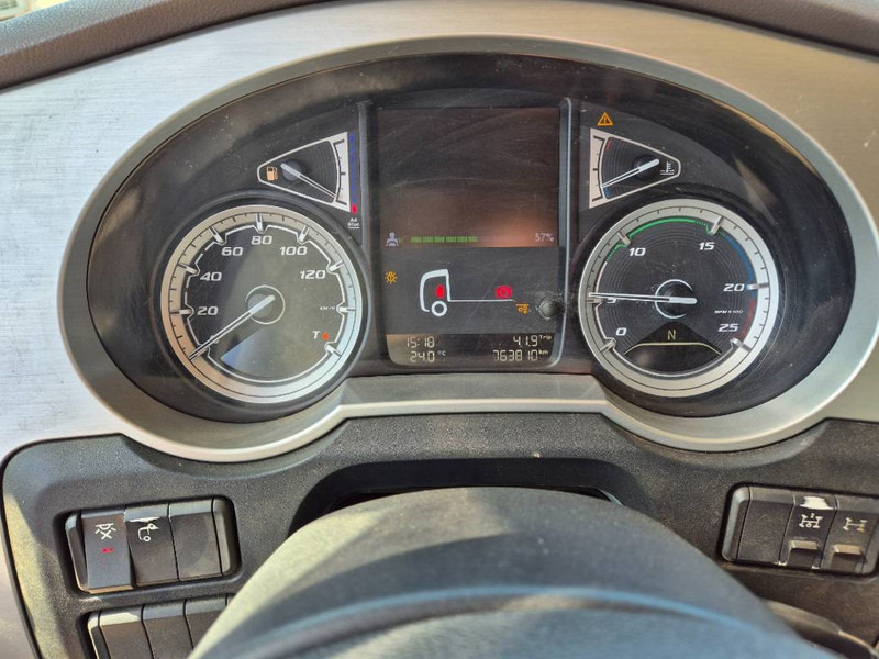 Tracteur routier DAF XF 530 // Big Hydraulic // special interior: photos 13