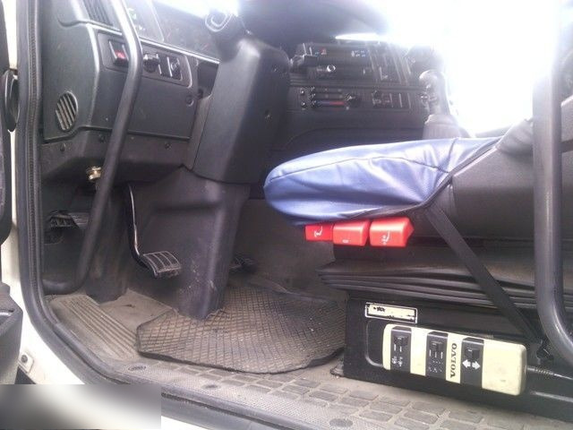 Crédit-bail Volvo FH 12.420 GLOBTROTTER Volvo FH 12.420 GLOBTROTTER: photos 8 Crédit-bail Volvo FH 12.420 GLOBTROTTER Volvo FH 12.420 GLOBTROTTER: photos 8