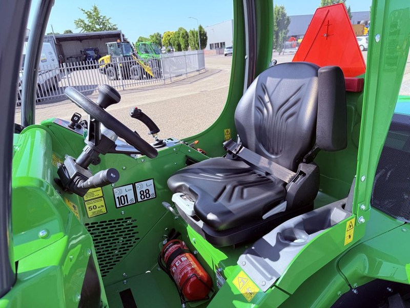 Chargeuse sur pneus neuf Avant 860i TDL + 1900kg 3.5 mtr 30km/h: photos 16