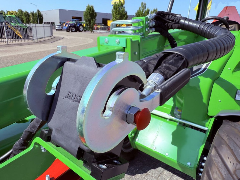 Chargeuse sur pneus neuf Avant 860i TDL + 1900kg 3.5 mtr 30km/h: photos 9