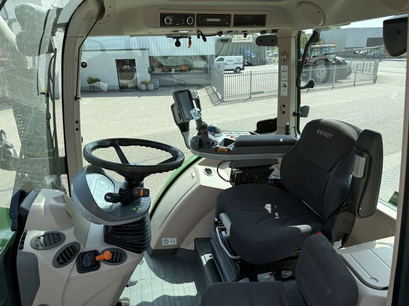 Fendt 720 S4 Vario PowerPlus - Tracteur agricole: photos 5 Fendt 720 S4 Vario PowerPlus - Tracteur agricole: photos 5