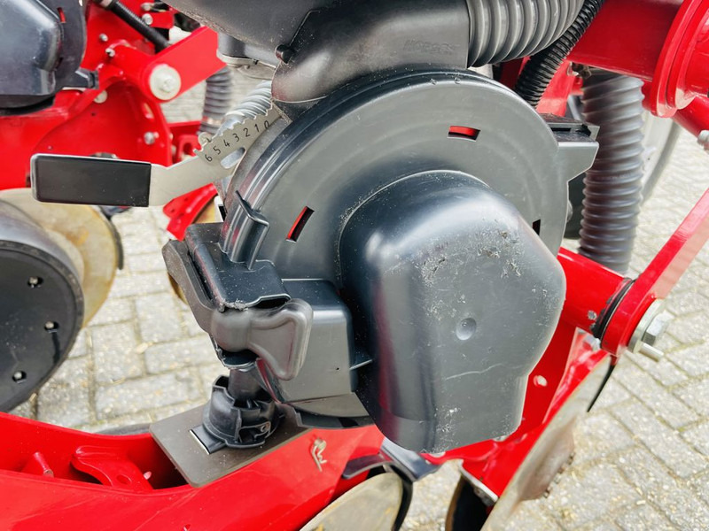 Horsch Mais zaaimachine 8 RX- Maestro 8 reiher - Semoir monograine: photos 5 Horsch Mais zaaimachine 8 RX- Maestro 8 reiher - Semoir monograine: photos 5