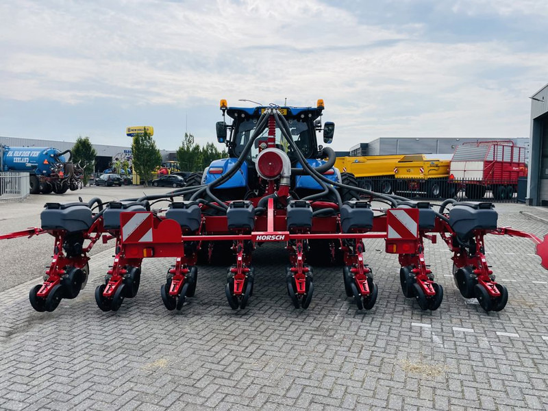 Horsch Mais zaaimachine 8 RX- Maestro 8 reiher - Semoir monograine: photos 3 Horsch Mais zaaimachine 8 RX- Maestro 8 reiher - Semoir monograine: photos 3