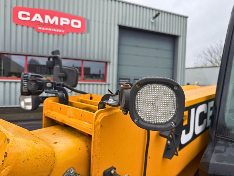 Chariot télescopique neuf JCB 541-70 Agri Super: photos 12 Chariot télescopique neuf JCB 541-70 Agri Super: photos 12
