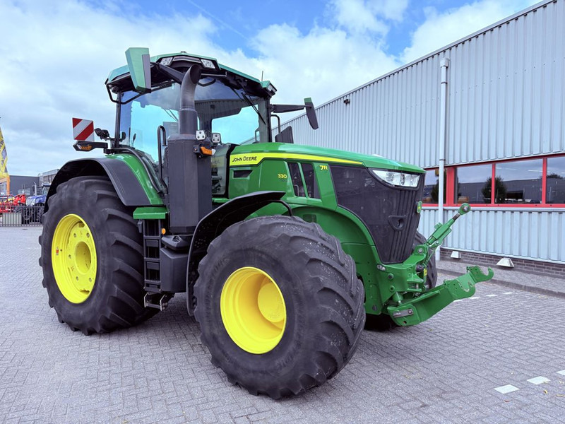 John Deere 7R 330 Gen 2 Signature Edition AutoPowr - Tracteur agricole: photos 2 John Deere 7R 330 Gen 2 Signature Edition AutoPowr - Tracteur agricole: photos 2