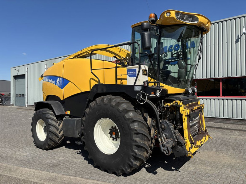 New Holland FR9050 - Ensileuse: photos 4 New Holland FR9050 - Ensileuse: photos 4