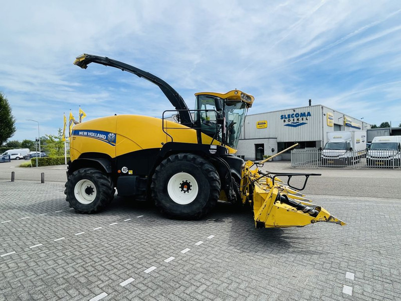 New Holland FR9050 - Ensileuse: photos 2 New Holland FR9050 - Ensileuse: photos 2