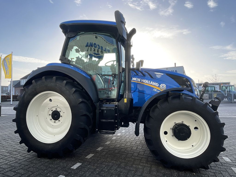 New Holland T5.130 AC Stage V - Tracteur agricole: photos 3 New Holland T5.130 AC Stage V - Tracteur agricole: photos 3