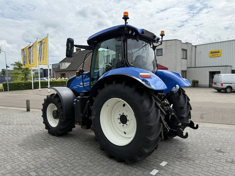 New Holland T6.145 AC STAGE V - Tracteur agricole: photos 2 New Holland T6.145 AC STAGE V - Tracteur agricole: photos 2
