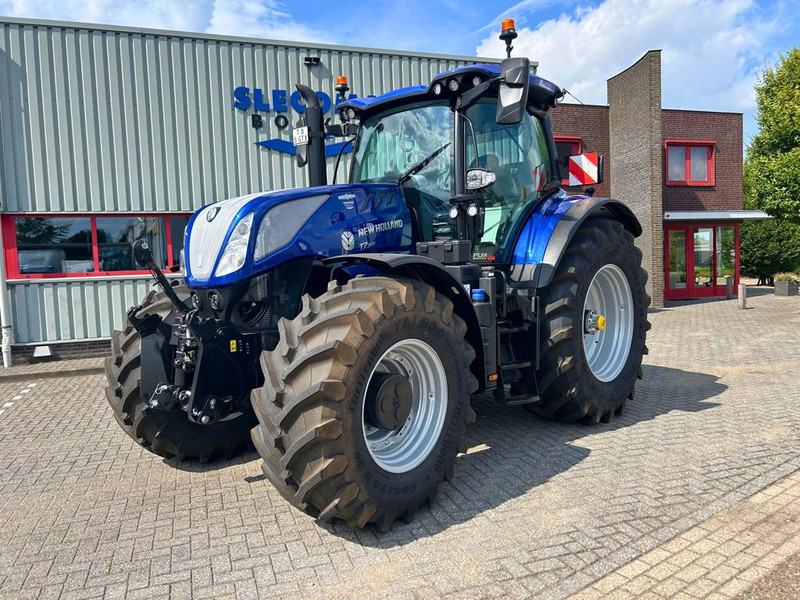 New Holland T7.300 AC New Gen Blue Power DEMO - Tracteur agricole: photos 1 New Holland T7.300 AC New Gen Blue Power DEMO - Tracteur agricole: photos 1