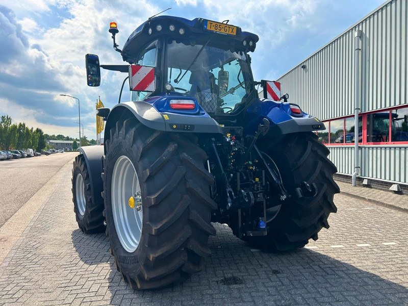 New Holland T7.300 AC New Gen Blue Power DEMO - Tracteur agricole: photos 3 New Holland T7.300 AC New Gen Blue Power DEMO - Tracteur agricole: photos 3