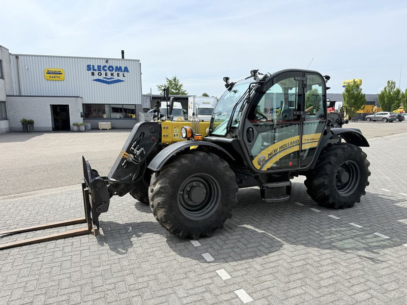 New Holland TH7.42 Elite Verreiker - Chariot télescopique: photos 1 New Holland TH7.42 Elite Verreiker - Chariot télescopique: photos 1
