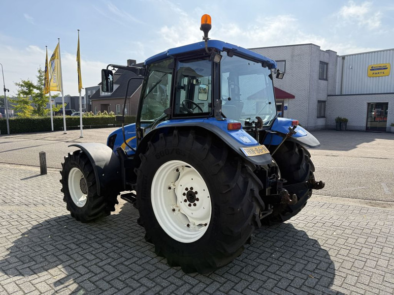 New Holland TL90A 4WD - Tracteur agricole: photos 3 New Holland TL90A 4WD - Tracteur agricole: photos 3