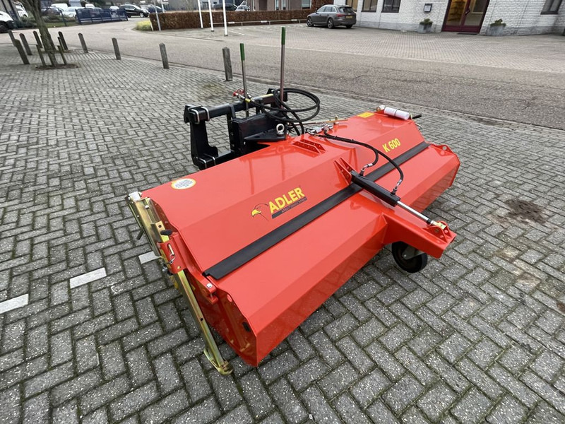 ADLER K600-240 Veegmachine - Véhicule de voirie/ Spécial: photos 5 ADLER K600-240 Veegmachine - Véhicule de voirie/ Spécial: photos 5