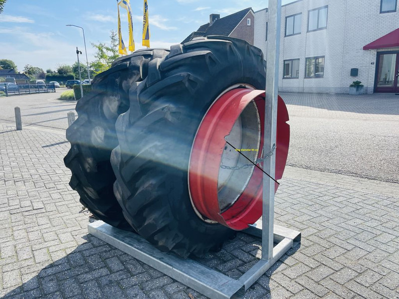 Veith Dubbel lucht 16.9/14-38 systeem GS - Pneus et jantes: photos 4 Veith Dubbel lucht 16.9/14-38 systeem GS - Pneus et jantes: photos 4