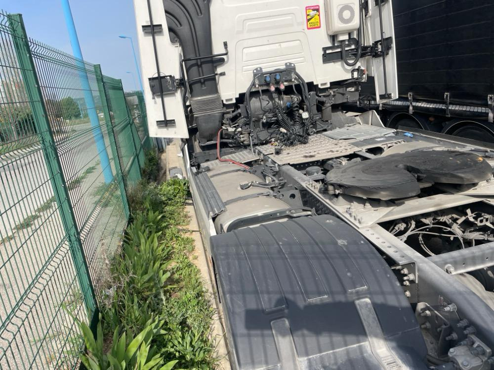RENAULT T 480 - Tracteur routier: photos 5 RENAULT T 480 - Tracteur routier: photos 5