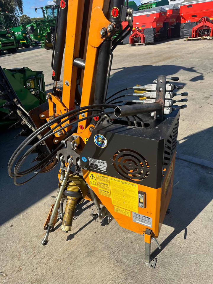 Berti FB/G 250 Hedgecutter - Epareuse: photos 4 Berti FB/G 250 Hedgecutter - Epareuse: photos 4