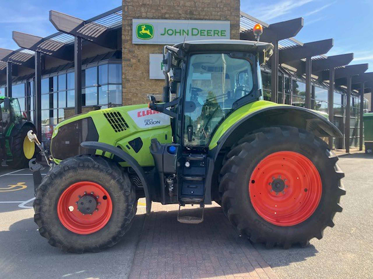 Claas Axion 810 - Tracteur agricole: photos 1 Claas Axion 810 - Tracteur agricole: photos 1