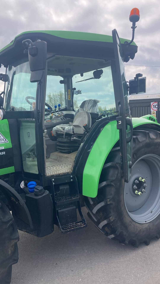 Deutz-Fahr 5125 - Tracteur agricole: photos 5 Deutz-Fahr 5125 - Tracteur agricole: photos 5