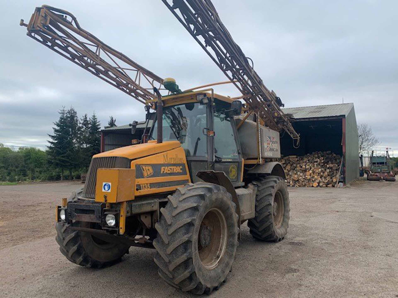 JCB 1135 Fast and Knight 24MTR Demount Sprayer - Pulvérisateur: photos 1 JCB 1135 Fast and Knight 24MTR Demount Sprayer - Pulvérisateur: photos 1