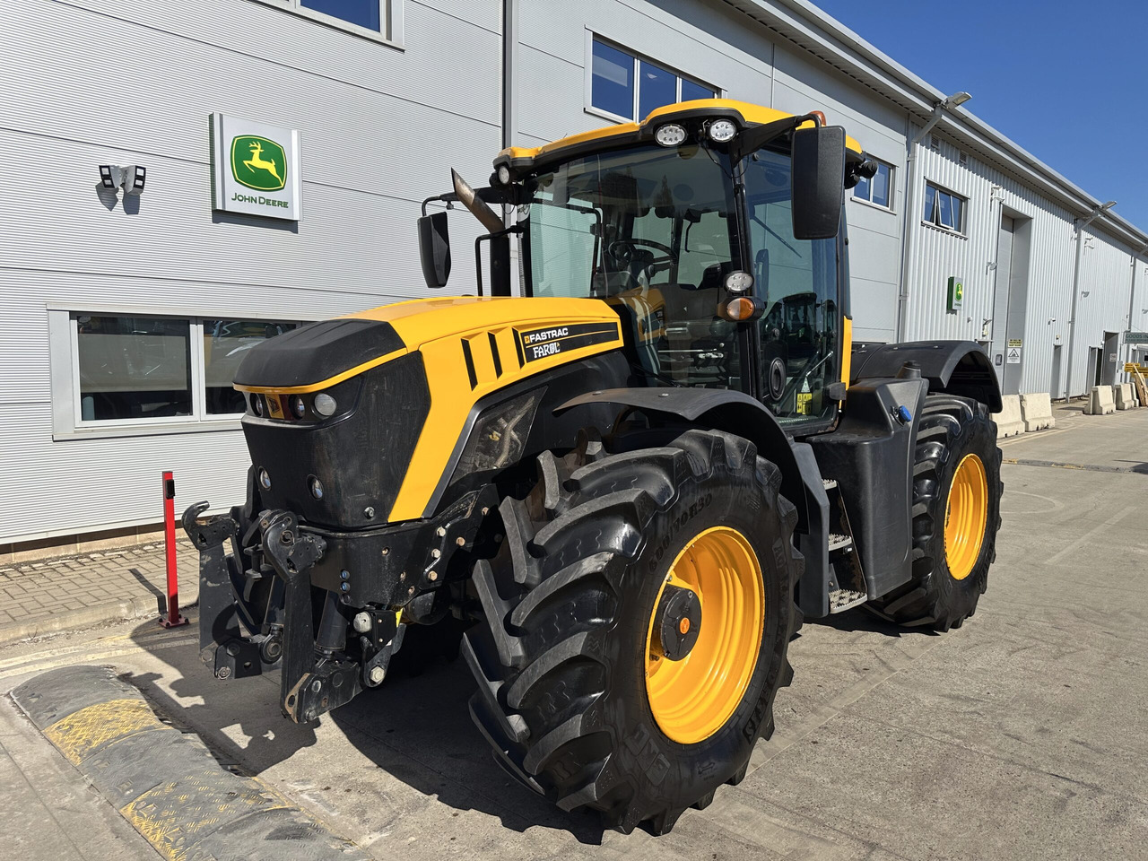 JCB Fastrac 4220 - Tracteur agricole: photos 1 JCB Fastrac 4220 - Tracteur agricole: photos 1