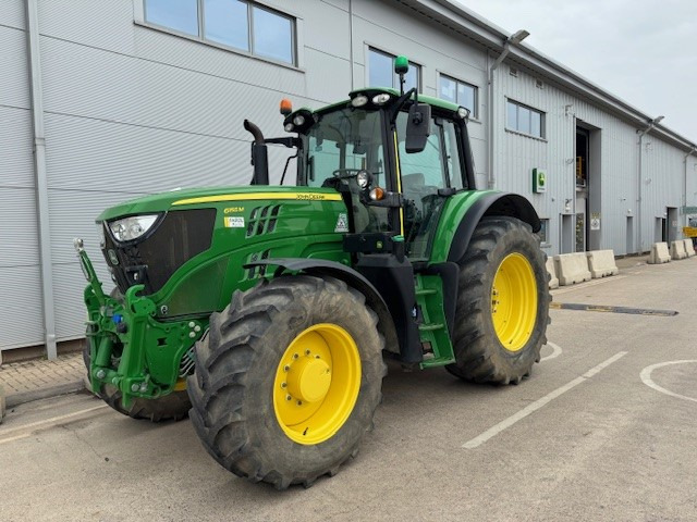 JOHN DEERE 6155M - Tracteur agricole: photos 1 JOHN DEERE 6155M - Tracteur agricole: photos 1