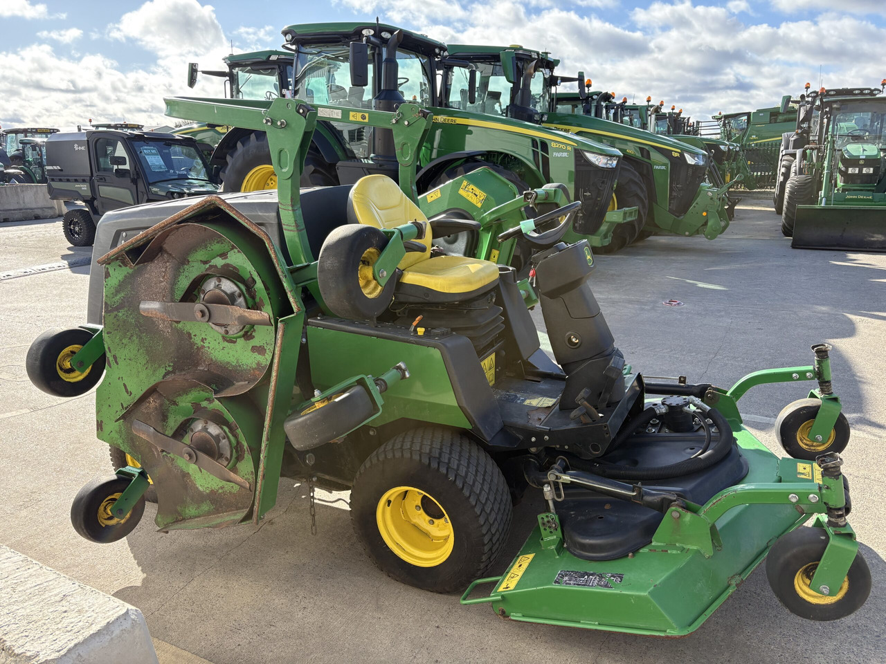John Deere 1600T Wide Area Mower - Motofaucheuse: photos 2 John Deere 1600T Wide Area Mower - Motofaucheuse: photos 2