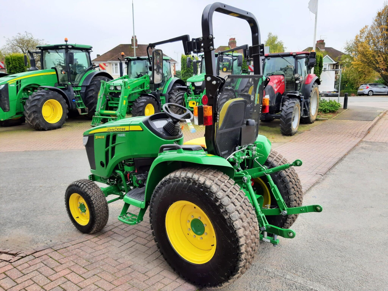 John Deere 3046R compact tractor - Micro tracteur: photos 3 John Deere 3046R compact tractor - Micro tracteur: photos 3