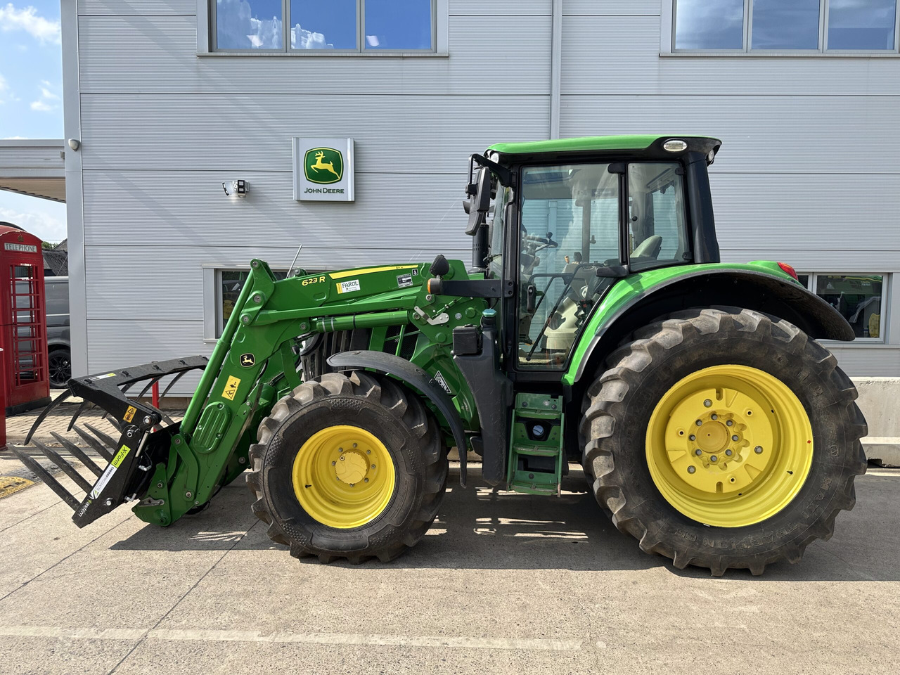 John Deere 6120M - Tracteur agricole: photos 2 John Deere 6120M - Tracteur agricole: photos 2