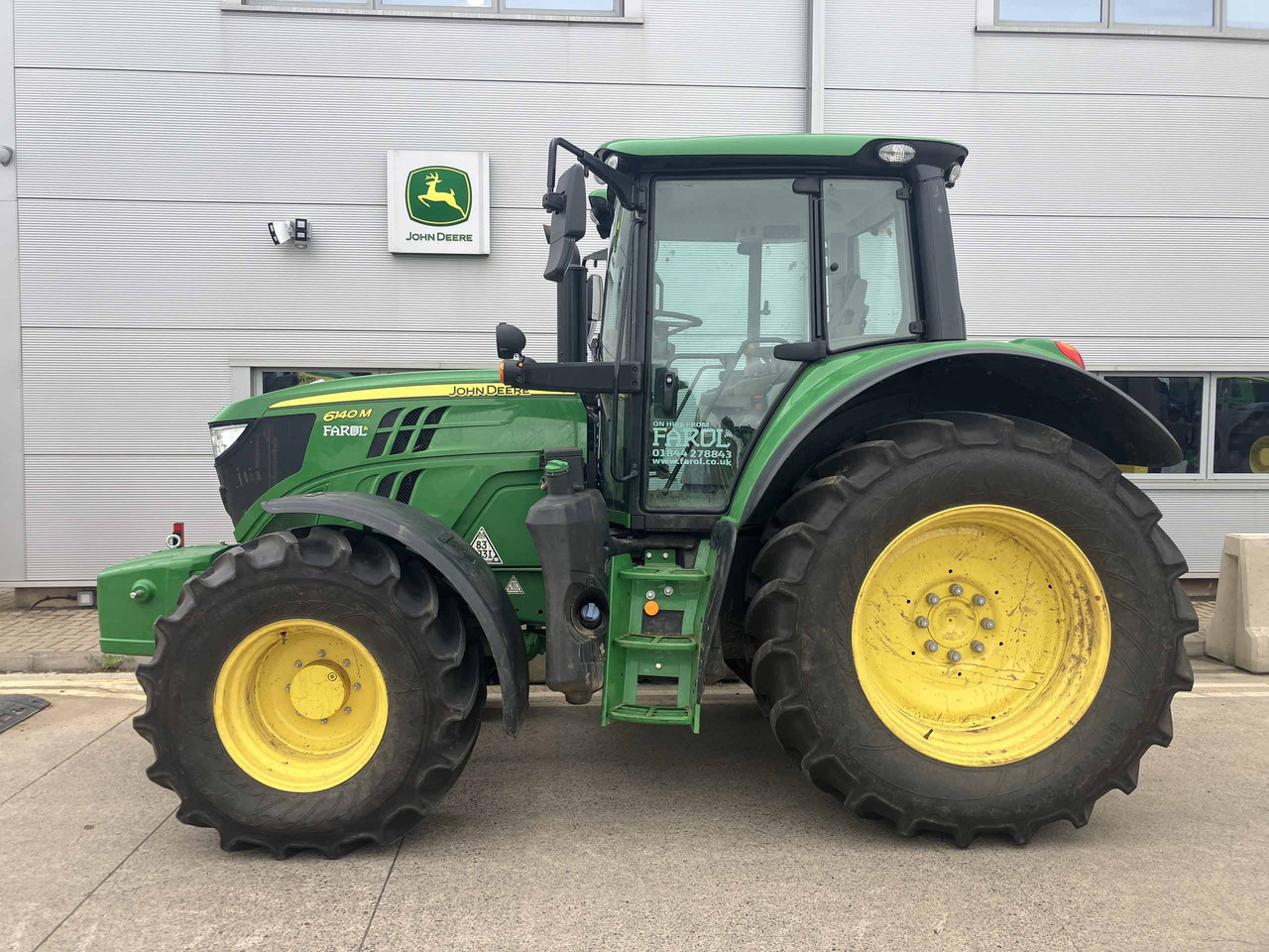 John Deere 6140M - Tracteur agricole: photos 2 John Deere 6140M - Tracteur agricole: photos 2