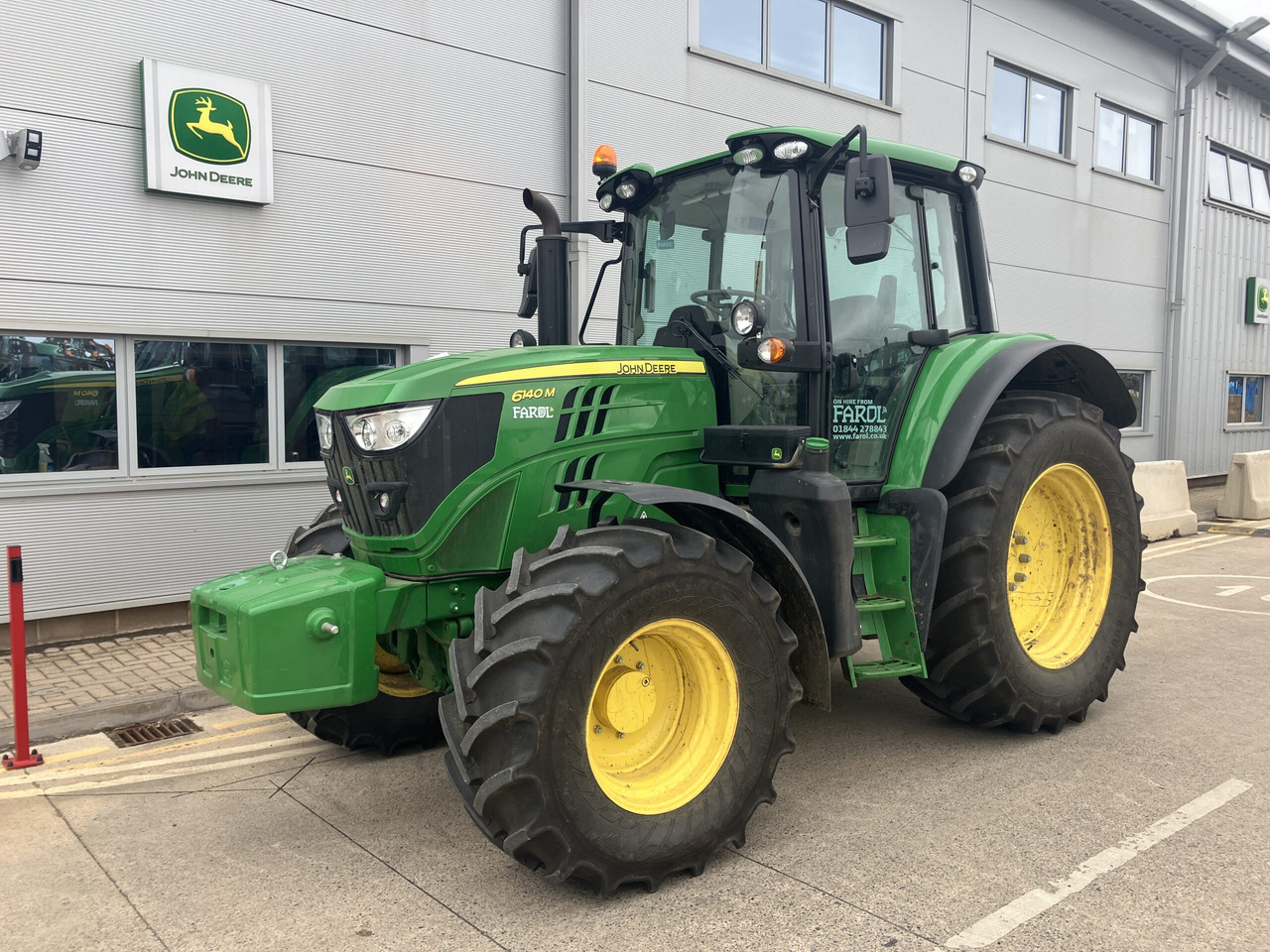 John Deere 6140M - Tracteur agricole: photos 1 John Deere 6140M - Tracteur agricole: photos 1