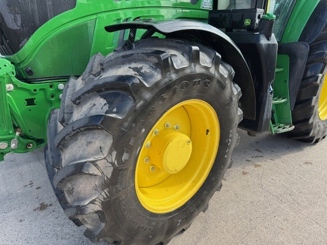 John Deere 6155M - Tracteur agricole: photos 2 John Deere 6155M - Tracteur agricole: photos 2