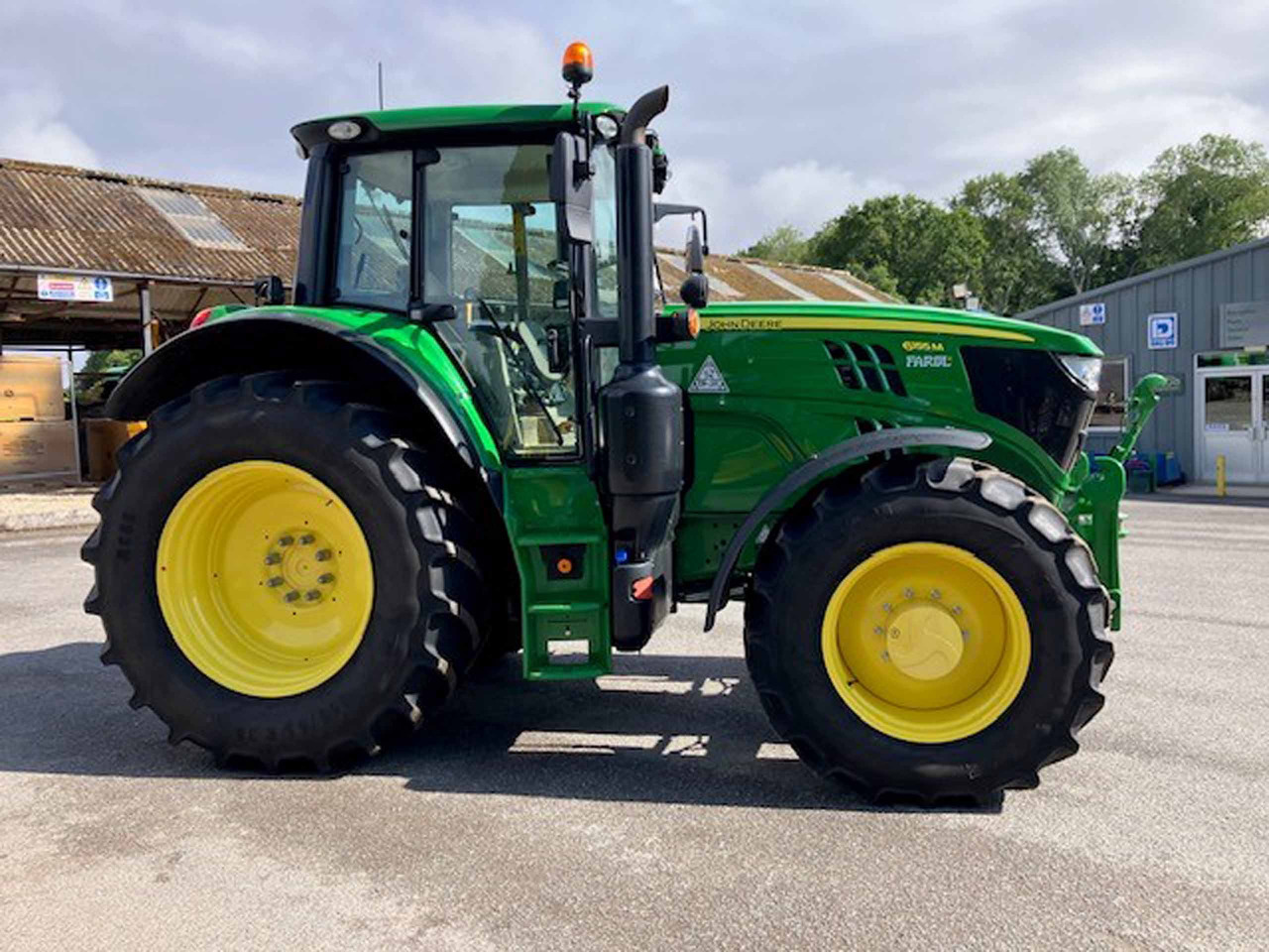 John Deere 6155M - Tracteur agricole: photos 2 John Deere 6155M - Tracteur agricole: photos 2
