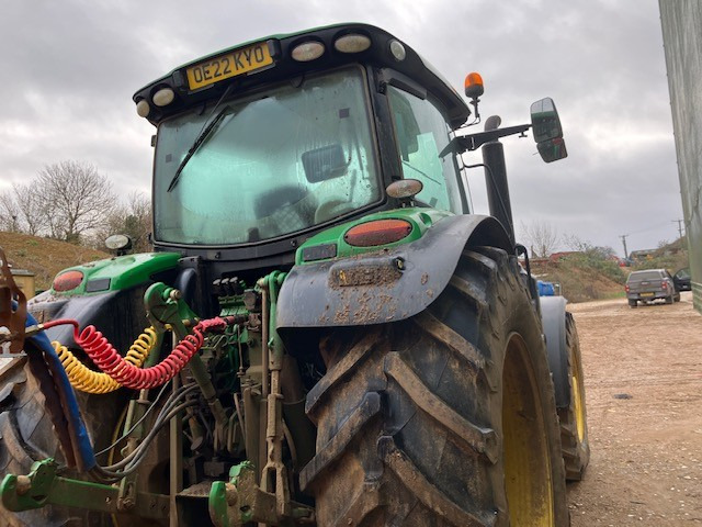 John Deere 6155R - Tracteur agricole: photos 4 John Deere 6155R - Tracteur agricole: photos 4