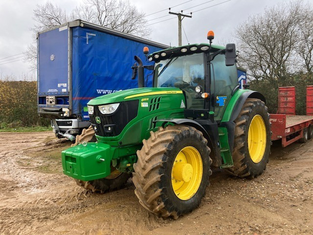 John Deere 6155R - Tracteur agricole: photos 1 John Deere 6155R - Tracteur agricole: photos 1
