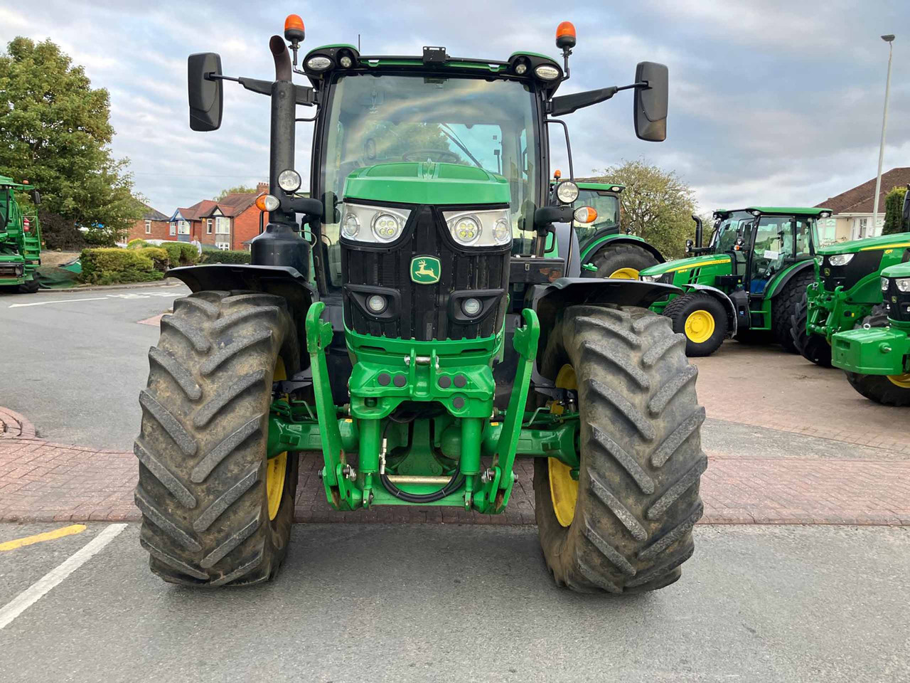 John Deere 6155R - Tracteur agricole: photos 3 John Deere 6155R - Tracteur agricole: photos 3